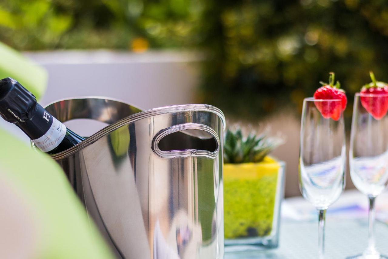 Sweet Inn - Royal Banus Marbella Luaran gambar