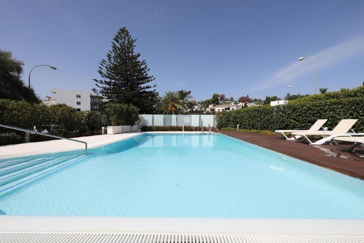 Sweet Inn - Royal Banus Marbella Luaran gambar